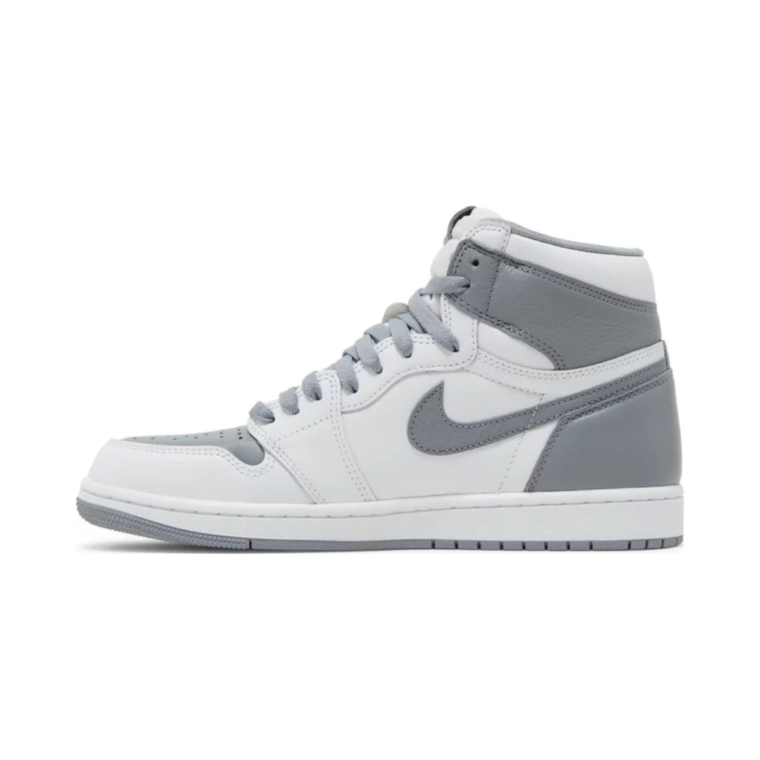 Air Jordan 1 Retro High OG ‘Stealth’