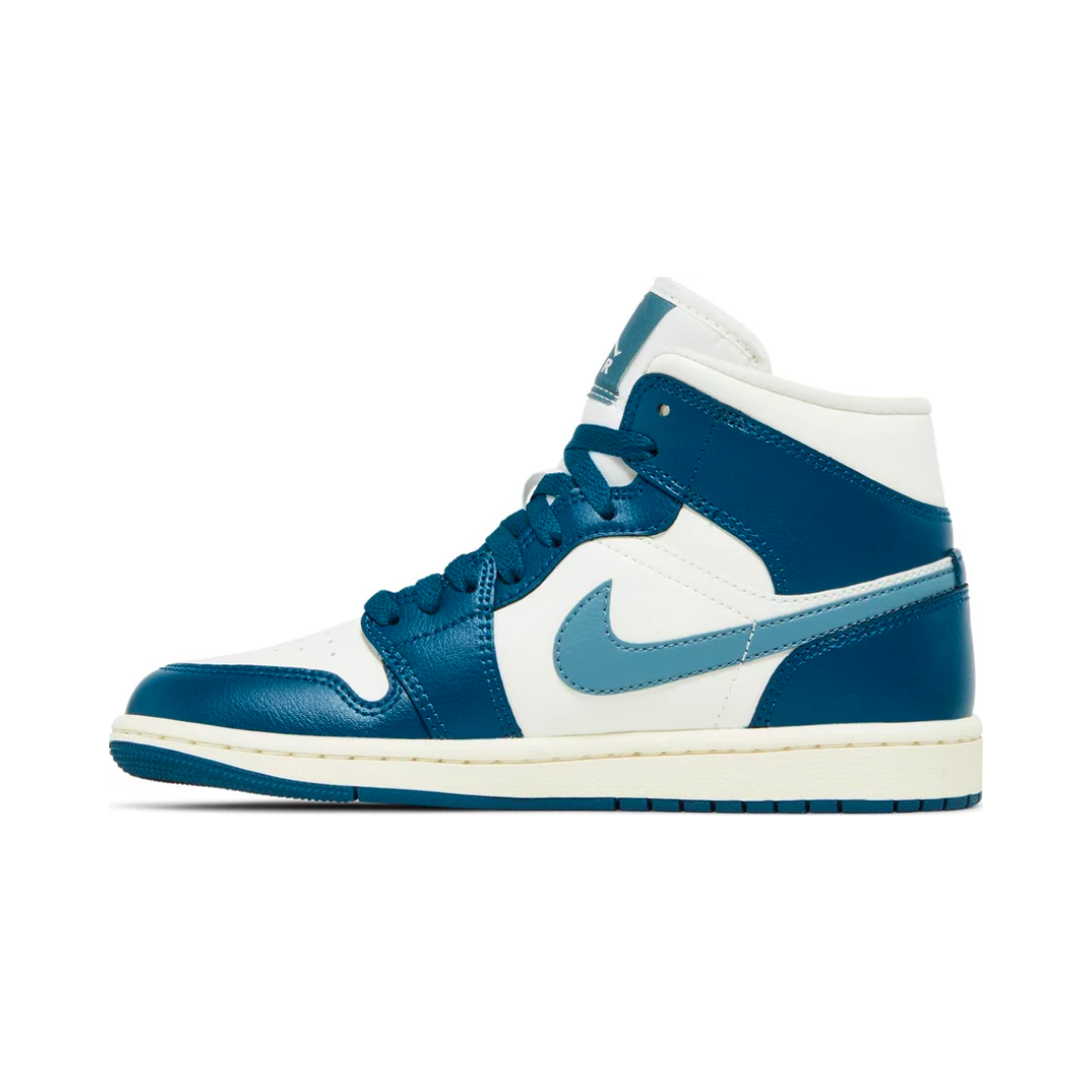 Air Jordan 1 Mid 'Sky J French Blue'
