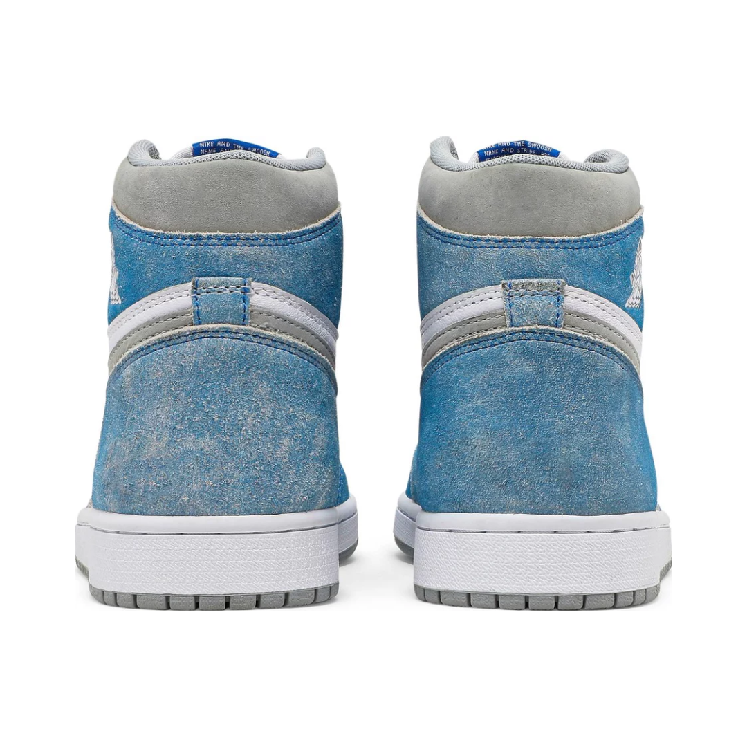 Air Jordan 1 High 'Hyper Royal'