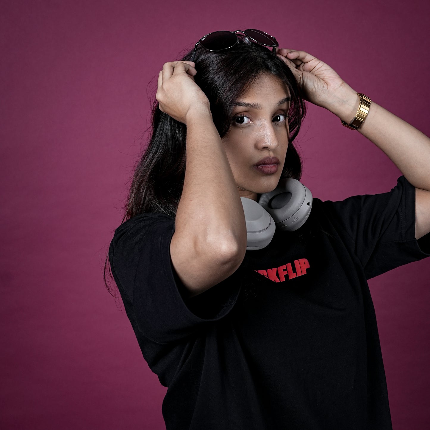 BLACK "BASIC" TEE