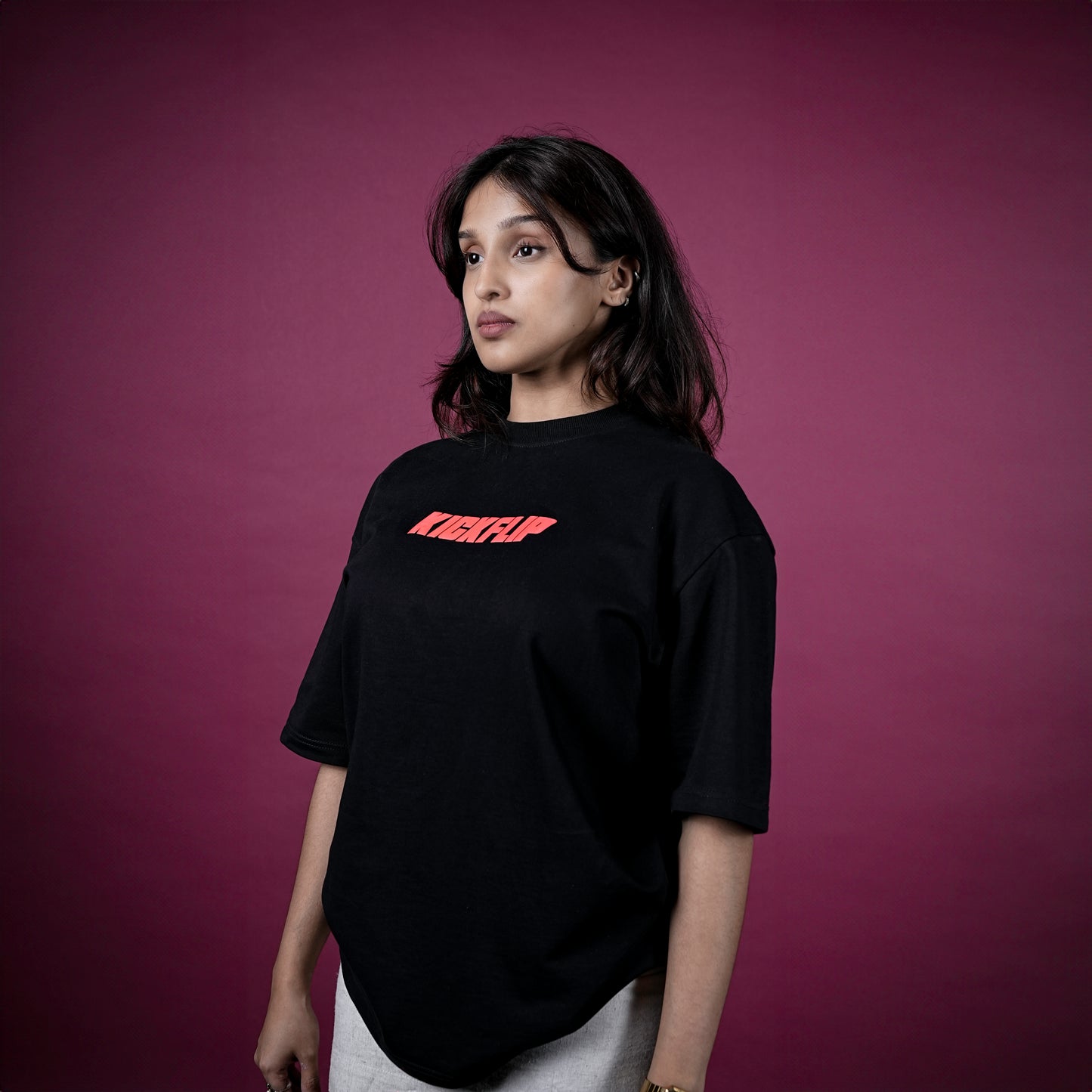 BLACK "BASIC" TEE