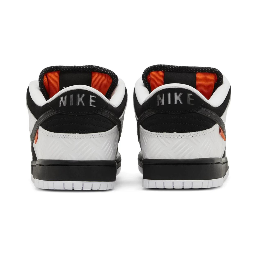 Nike Dunk Low SB x TIGHTBOOTH